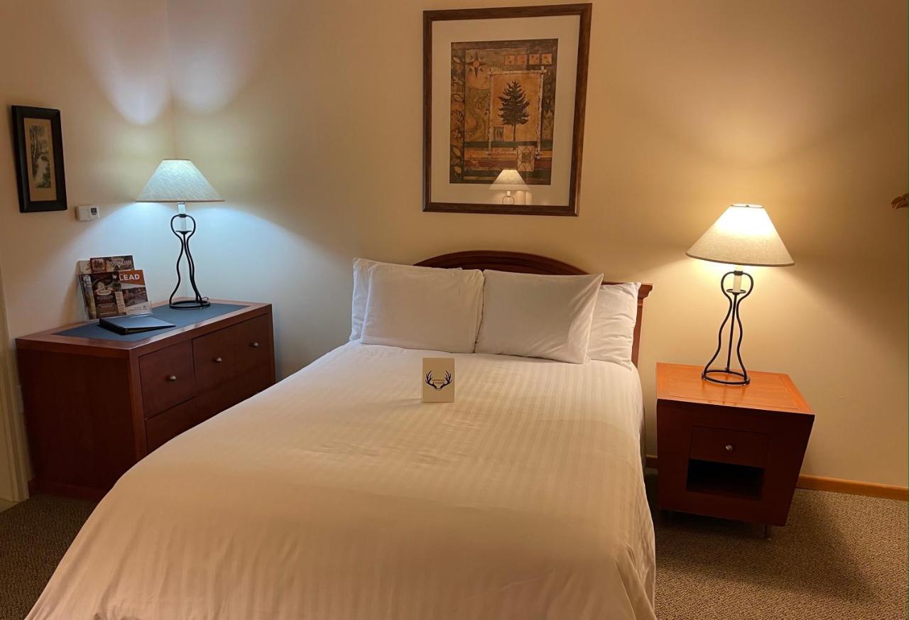 Whitetail Creek Resort Lead 외부 사진