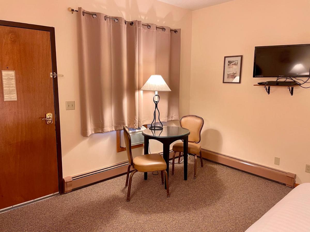 Whitetail Creek Resort Lead 외부 사진